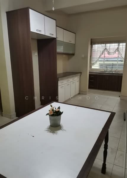 Terraced House for Sale in Seri Kembangan (Selangor) - Chris Choo - Kitchen - PropertyGuru.com.my