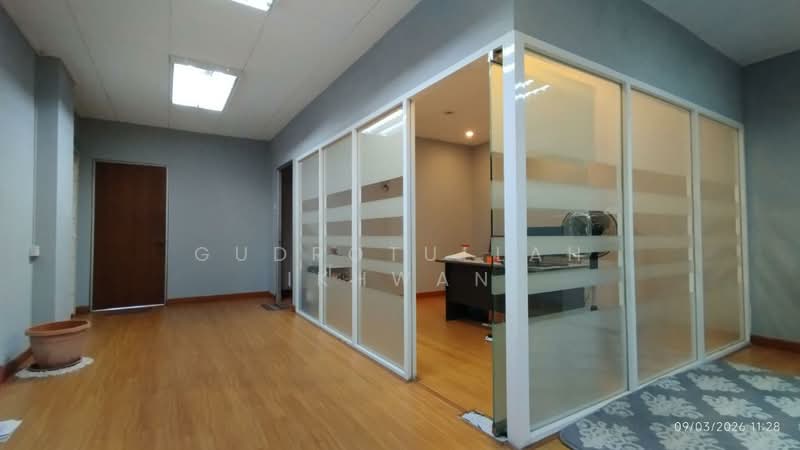 Office for Sale in Taman Setiawangsa (Setiawangsa) - Gudrotullah Ikhwan - Interior - PropertyGuru.com.my