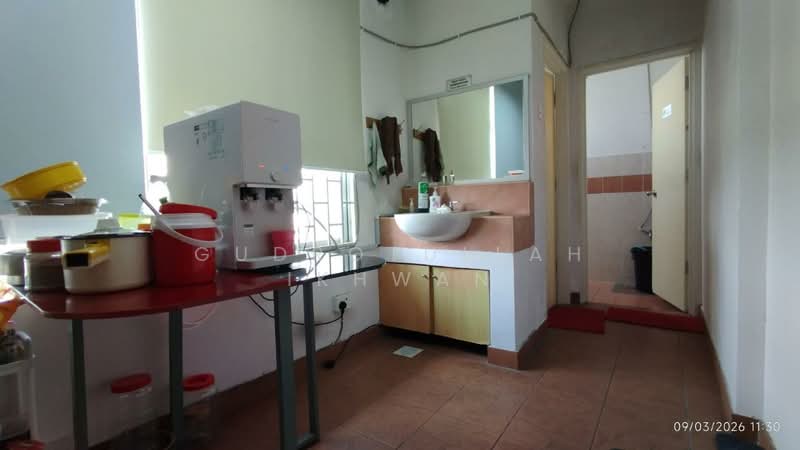 Office for Sale in Taman Setiawangsa (Setiawangsa) - Gudrotullah Ikhwan - Kitchen - PropertyGuru.com.my