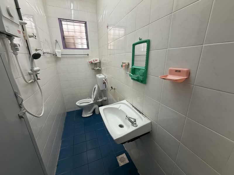 Kampung Bercham untuk Untuk Dijual - RM 550,000, Apr 2026 - Bathroom - PropertyGuru.com.my