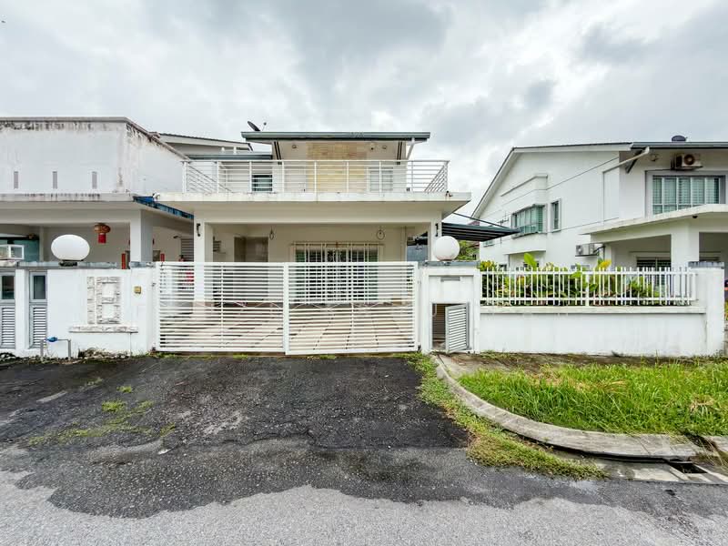 Semi-Detached House for Sale in Taman Saujana Emas (Kajang) - Fauzi Abdullah - Exterior - PropertyGuru.com.my