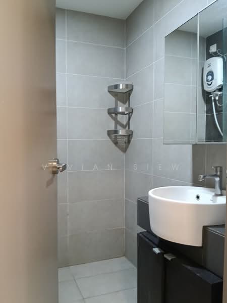 Service Residence for Rent at Pinnacle Petaling Jaya - Vivian Siew - Bathroom - PropertyGuru.com.my
