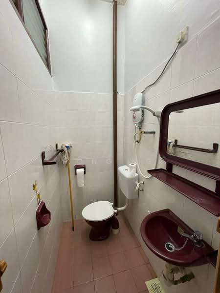 1-storey Terraced House for Sale in Klang (Selangor) - Hong Ng - Bathroom - PropertyGuru.com.my