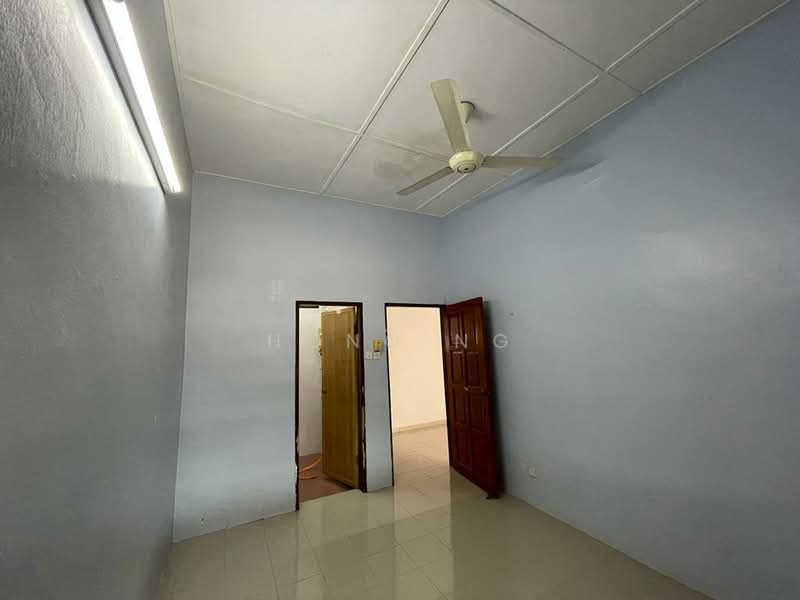 1-storey Terraced House for Sale in Klang (Selangor) - Hong Ng - PropertyGuru.com.my