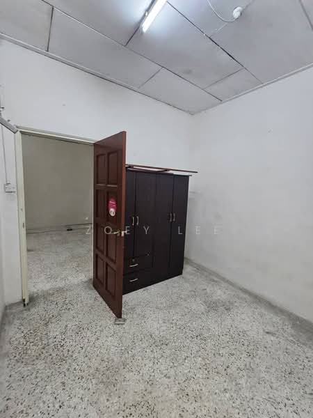 1-storey Terraced House for Sale in Taman Pelangi (Johor Bahru) - Zoey Lee - Interior - PropertyGuru.com.my