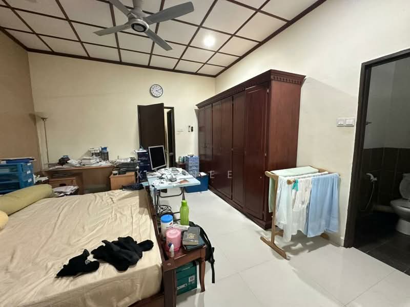 2-storey Terraced House for Sale in Taman Pekaka (Sungai Dua) - Xinnee . - Bedroom - PropertyGuru.com.my