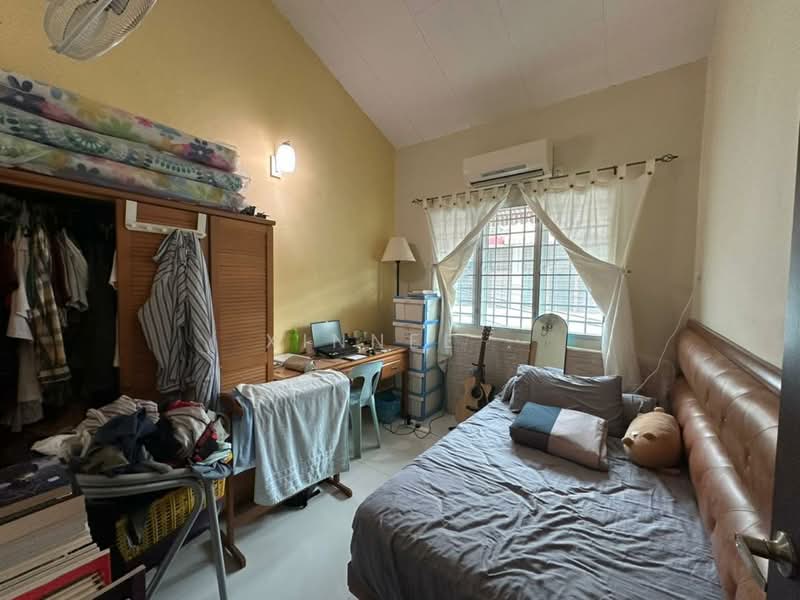 2-storey Terraced House for Sale in Taman Pekaka (Sungai Dua) - Xinnee . - Bedroom - PropertyGuru.com.my