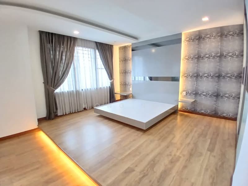 For Sale - D' Anjung Teluk Pulai