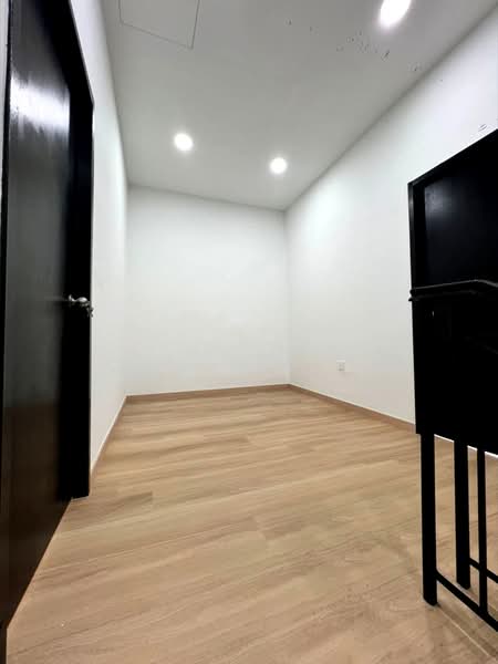 Rumah Teres 2 Tingkat untuk Dijual di Taman Sri Putri (Kulai) - Calvin Lee - PropertyGuru.com.my