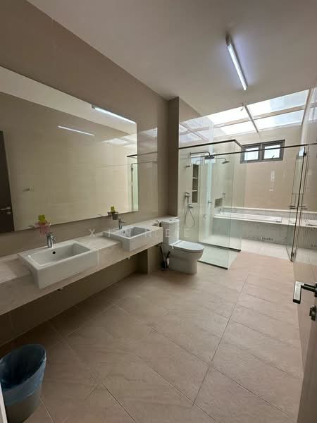 3-storey Terraced House for Sale in Gelugor (Penang) - Xinnee . - Bathroom - PropertyGuru.com.my