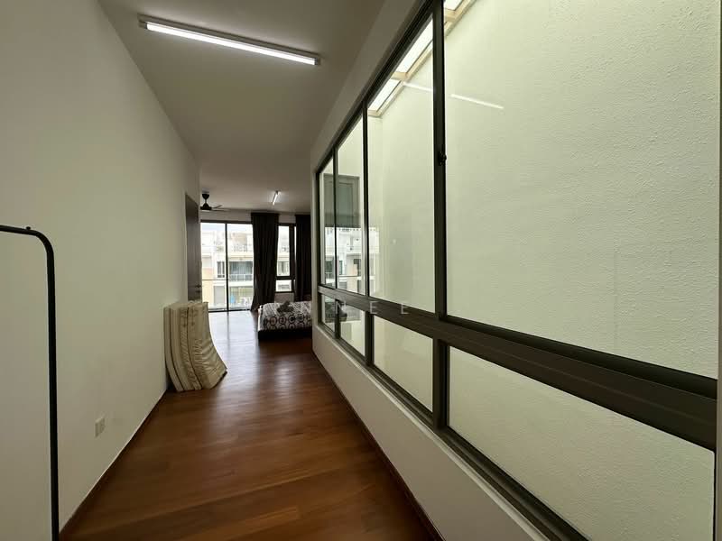 3-storey Terraced House for Sale in Gelugor (Penang) - Xinnee . - Corridor - PropertyGuru.com.my