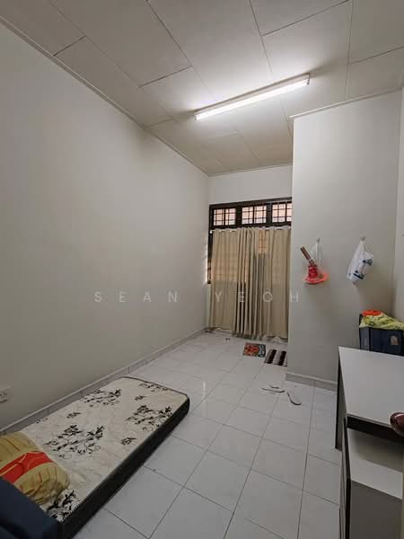 2-storey Terraced House for Sale in Tampoi (Johor) - Sean Yeoh - Bedroom - PropertyGuru.com.my