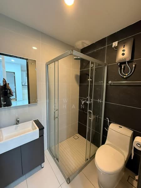 Condominium for Rent at Kings Bay @ Country Garden Danga Bay - Chew Yun Chan - Bathroom - PropertyGuru.com.my
