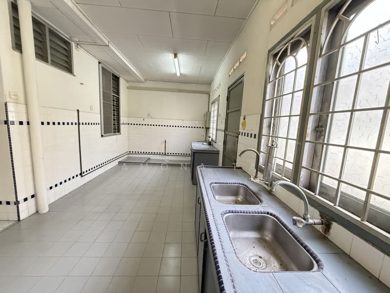 Rumah Teres 2 Tingkat untuk Dijual di Taman Kasturi (Melaka City) - Ramona Tan - Kitchen - PropertyGuru.com.my