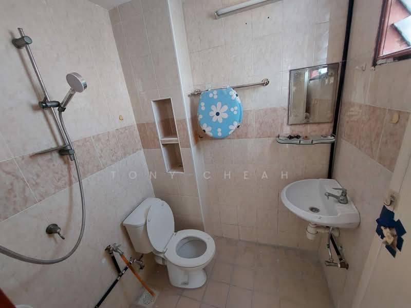 Condominium for Sale at Serina Bay - Tony Cheah - Bathroom - PropertyGuru.com.my