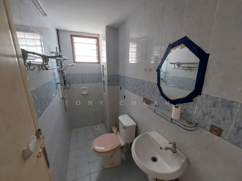 Condominium for Sale at Serina Bay - Tony Cheah - Bathroom - PropertyGuru.com.my