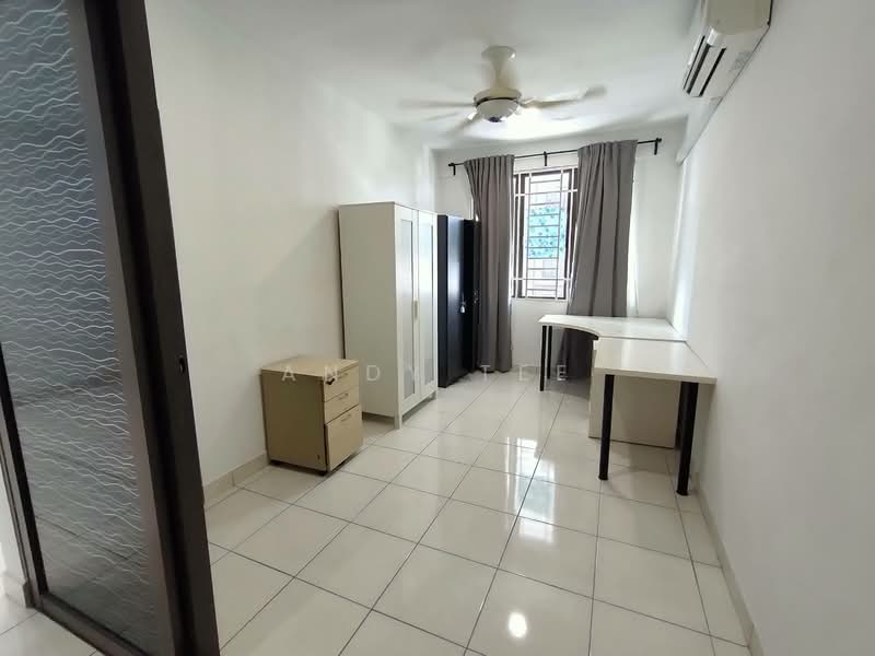 Condominium for Rent at Indah Alam (Subang Andaman) - Andy Tee - 2nd Room - PropertyGuru.com.my