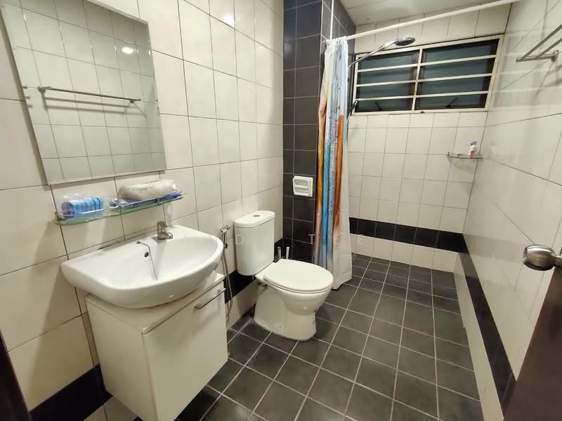 Condominium for Rent at Indah Alam (Subang Andaman) - Andy Tee - Master Bathroom - PropertyGuru.com.my