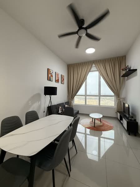 Amber Cove untuk Untuk Disewa - RM 1,300 /bulan, Apr 2026 - Living Room - PropertyGuru.com.my