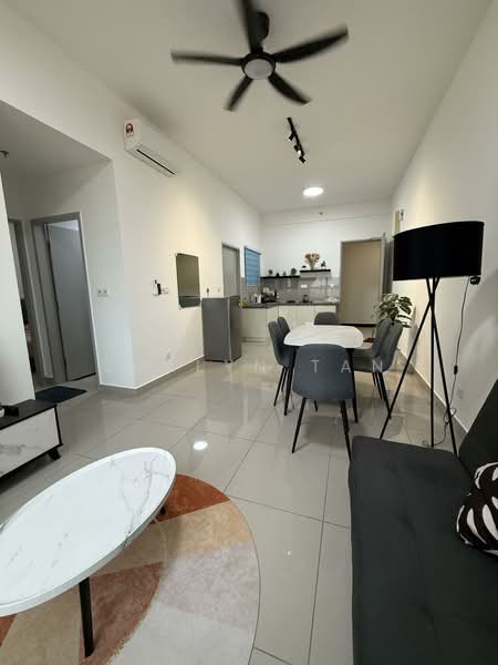 Amber Cove untuk Untuk Disewa - RM 1,300 /bulan, Apr 2026 - Living Room - PropertyGuru.com.my