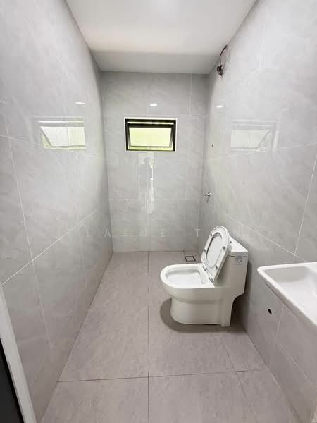 Semi-Detached House for Sale in Johor Bahru (Johor) - Elaine Tan - Bathroom - PropertyGuru.com.my