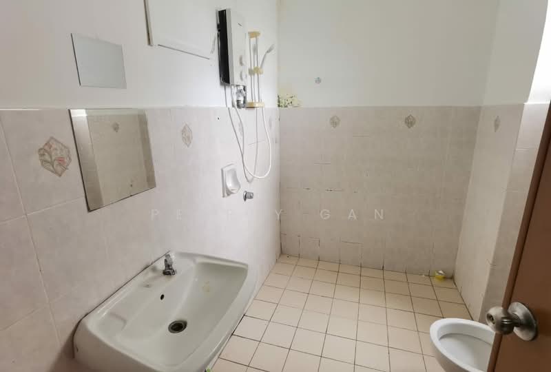 Ridzuan Condominium untuk Untuk Disewa - RM 1,300 /bulan, Apr 2026 - Bathroom - PropertyGuru.com.my