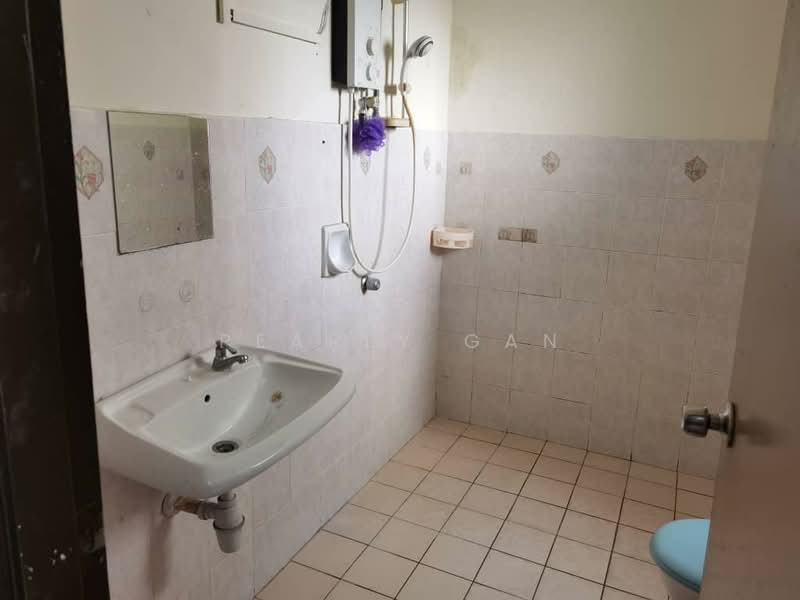 Ridzuan Condominium untuk Untuk Disewa - RM 1,300 /bulan, Apr 2026 - Bathroom - PropertyGuru.com.my