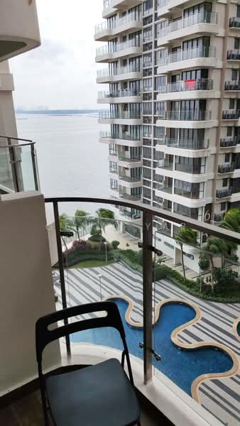 Condominium for Rent at Bay Laurel @ Country Garden Danga Bay - Genki Yap - Balcony - PropertyGuru.com.my