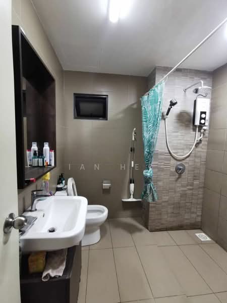 Condominium for Rent at Parkhill Residence - Ian Hee - Bathroom - PropertyGuru.com.my
