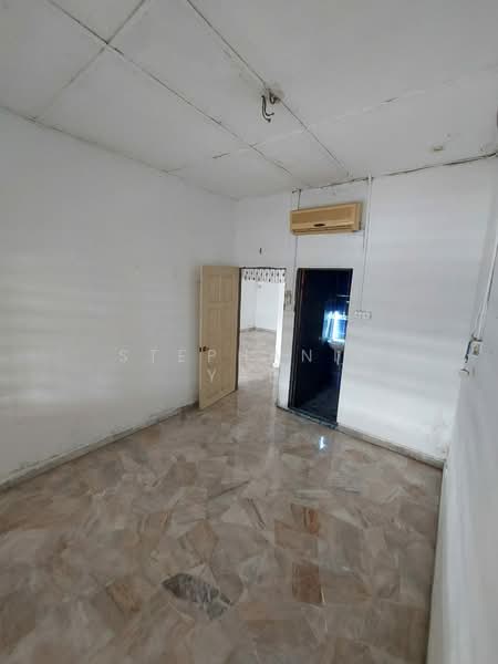 1-storey Terraced House for Sale in Taman Desawan (Klang) - Stephanie Yap - Interior - PropertyGuru.com.my