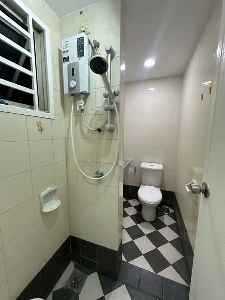 Service Residence for Rent at The Embassy (Bangunan Duta Impian) - Chew Yun Chan - Bathroom - PropertyGuru.com.my