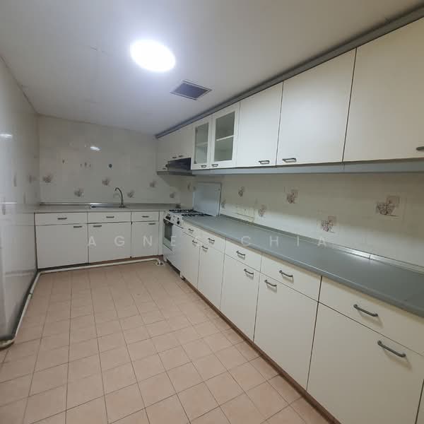 Vista Damai untuk Untuk Disewa - RM 2,300 /bulan, Apr 2026 - Kitchen - PropertyGuru.com.my