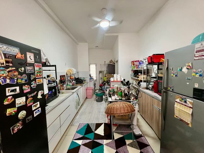 2-storey Terraced House for Sale in Cyberjaya (Selangor) - Ewat Khairul - Kitchen - PropertyGuru.com.my