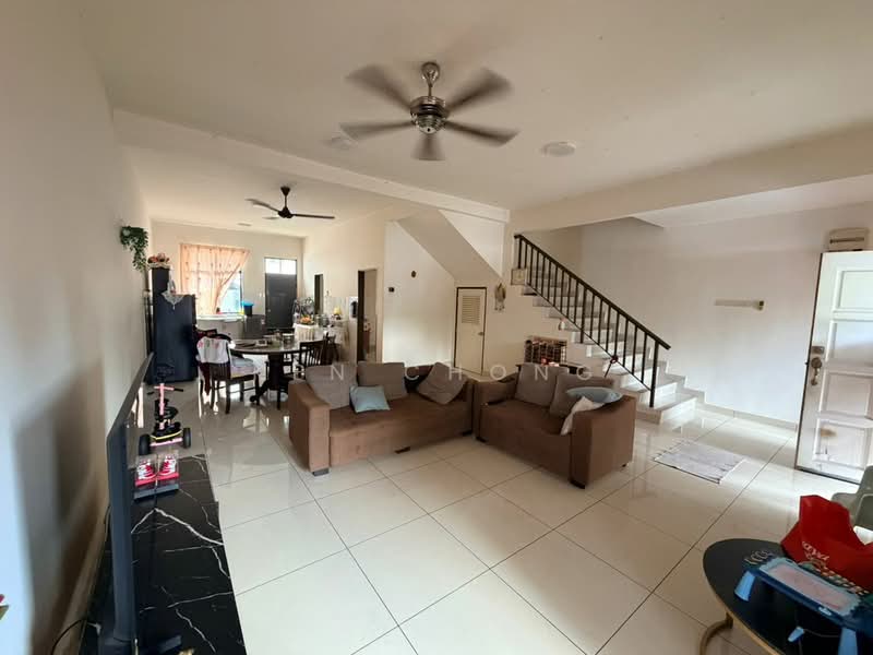 Rawang, Saujana Rawang untuk Untuk Dijual - RM 455,000, Apr 2026 - Living Room - PropertyGuru.com.my