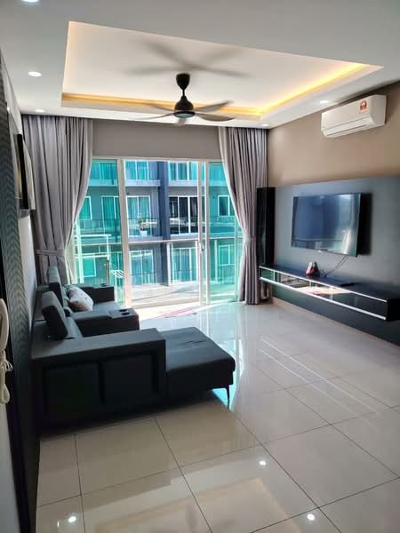 QuayWest Residence untuk Untuk Disewa - RM 2,500 /bulan, Apr 2026 - Living Room - PropertyGuru.com.my