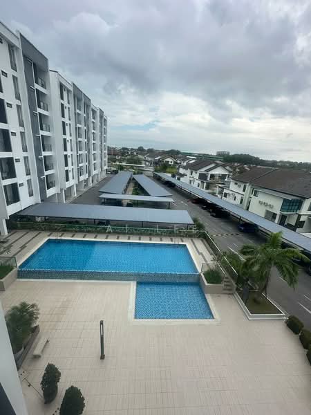 Service Residence for Sale at Gem Suites - Ai Lee - Swimming Pool - PropertyGuru.com.my