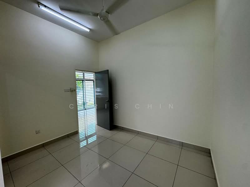 Cluster House for Sale in Taman Gaya (Ulu Tiram) - Chris Chin - Interior - PropertyGuru.com.my