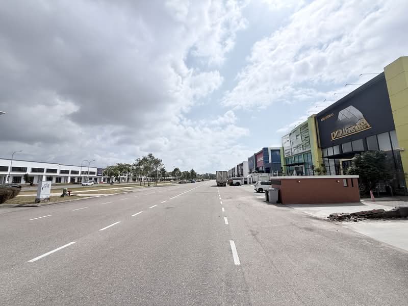 Semi-D Factory for Sale in Pasir Gudang (Johor) - Ang Boon Chai - Exterior - PropertyGuru.com.my