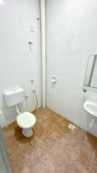Rumah Teres untuk Dijual di Taman JP Perdana (Johor Bahru) - Chris Chin - Bathroom - PropertyGuru.com.my