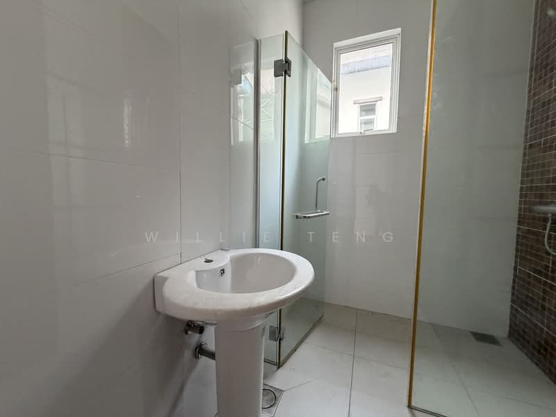 Beverly Heights untuk Untuk Dijual - RM 2,100,000, Apr 2026 - Bathroom - PropertyGuru.com.my