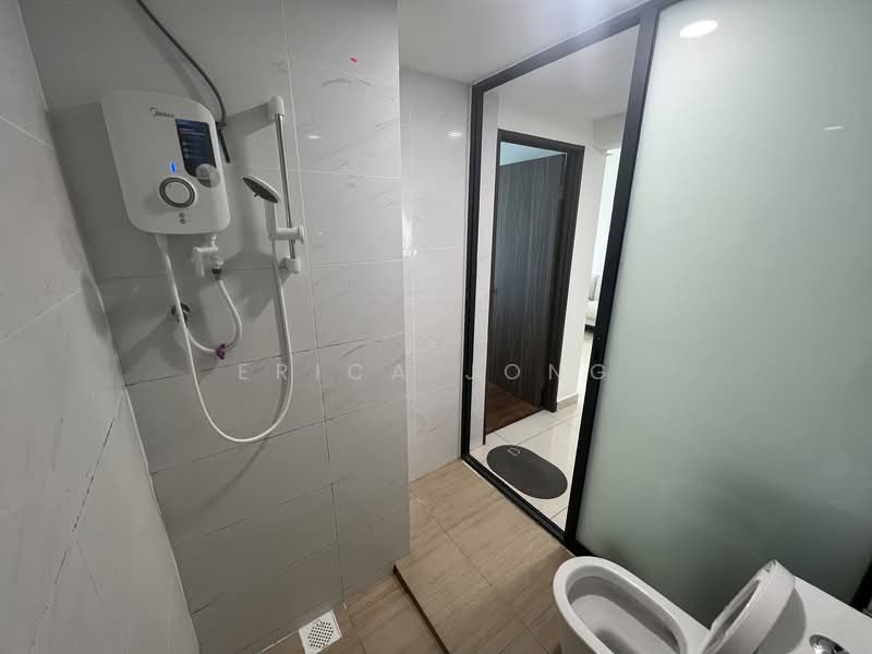 Service Residence for Rent at Country Garden Central Park - Erica Jong - Bathroom - PropertyGuru.com.my