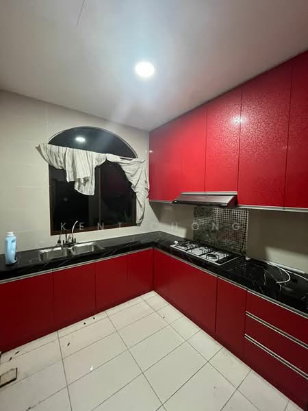 3-storey Terraced House for Sale in Semenyih (Selangor) - Kent Chong - Kitchen - PropertyGuru.com.my