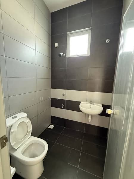 Piccolo 2 untuk Untuk Dijual - RM 568,000, Apr 2026 - Bathroom - PropertyGuru.com.my