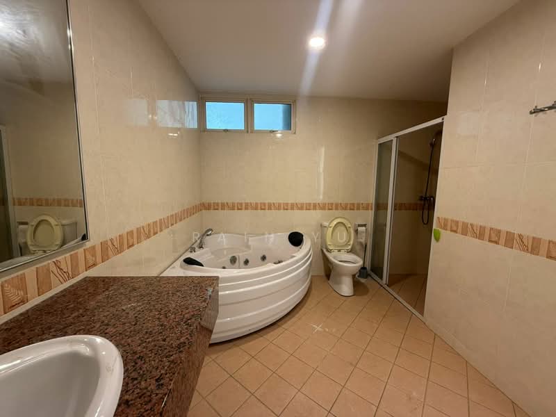 Kondominium untuk Disewa di Putra Marine Resort - Rain Yu - Bathroom - PropertyGuru.com.my