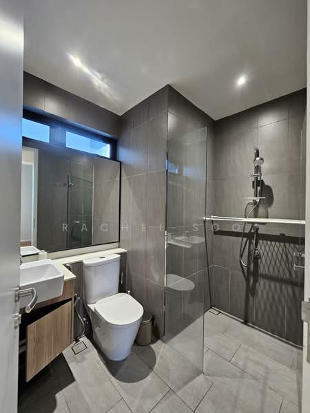 Servis Apartment untuk Disewa di 10 Stonor - Rachel Soo - Bathroom - PropertyGuru.com.my