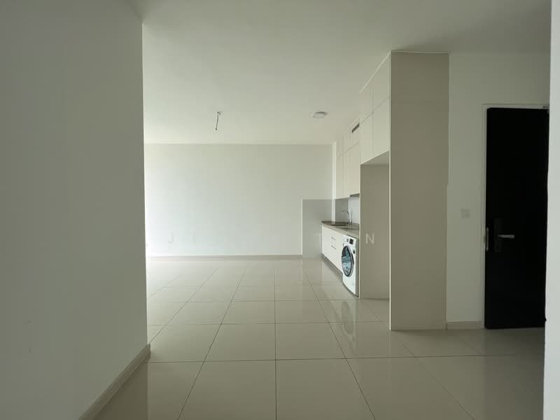 Service Residence for Sale at The M @ Medini Macrolink - Jercy Ten - Kitchen - PropertyGuru.com.my