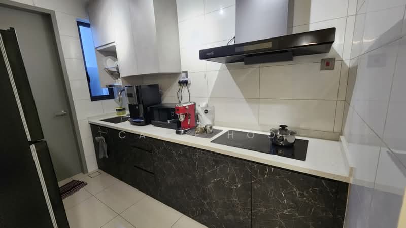 Service Residence for Rent at The Era @ Duta North - Camie Hoo - Kitchen - PropertyGuru.com.my