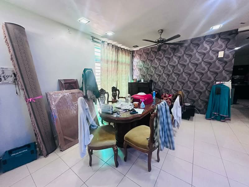 Taman Pulai Indah Pulais Indahs untuk Untuk Dijual - RM 650,000, Apr 2026 - Dining Room - PropertyGuru.com.my
