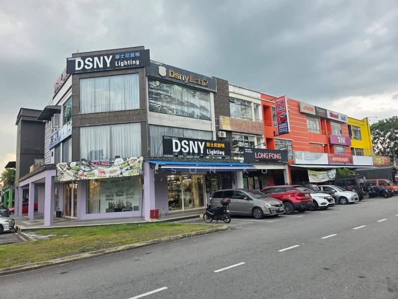 Shop for Sale in Taman Nusantara (Iskandar Puteri (Nusajaya)) - Wilson Ku - Exterior - PropertyGuru.com.my
