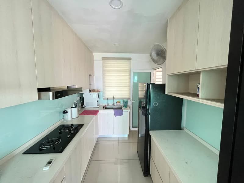 Condominium for Sale at SummerSkye Residences - Jerry So - Kitchen - PropertyGuru.com.my